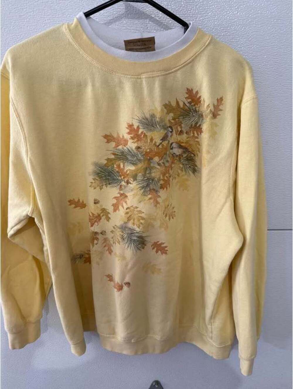 Vintage Bird and Leaf Graphic Sweatshirt